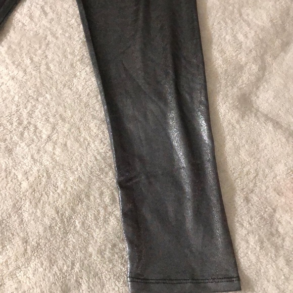 NWT Forever 21 Girls Metallic Light Weight Legging - Picture 6 of 11